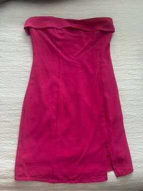 Forever 21 Strapless Fuchsia Bodycon Dress
